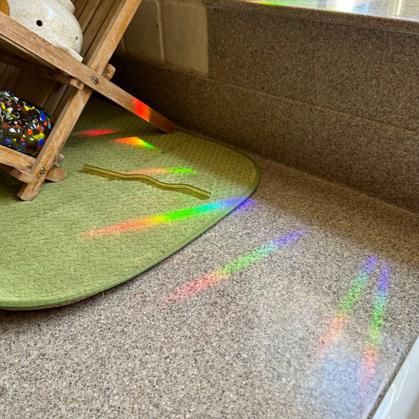 Corazòncito Triste Rainbow Decal