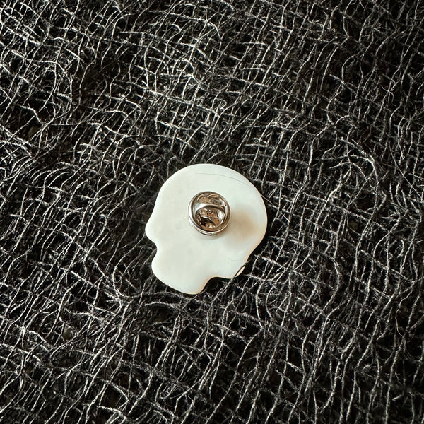 Skull magnet