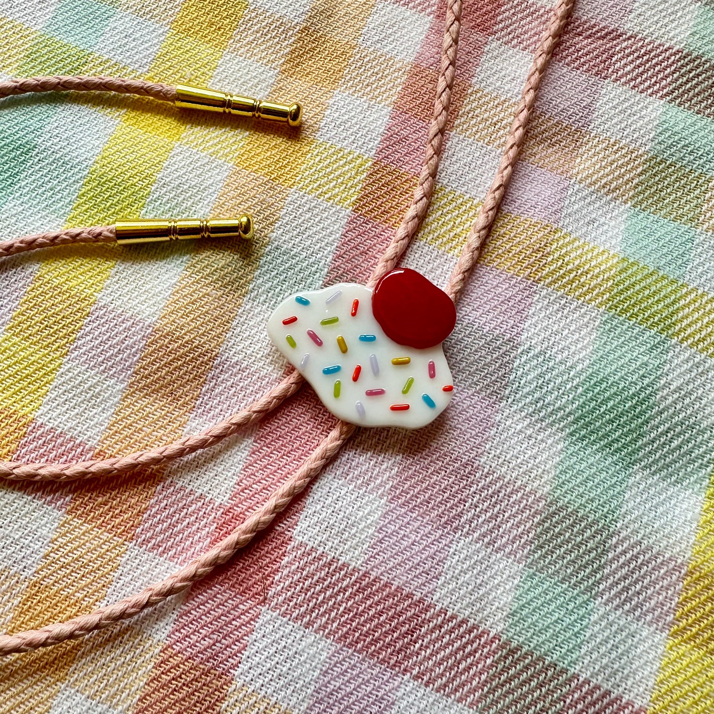 White Whipped Cream Dollop Bolo Tie w/ Pink Cord