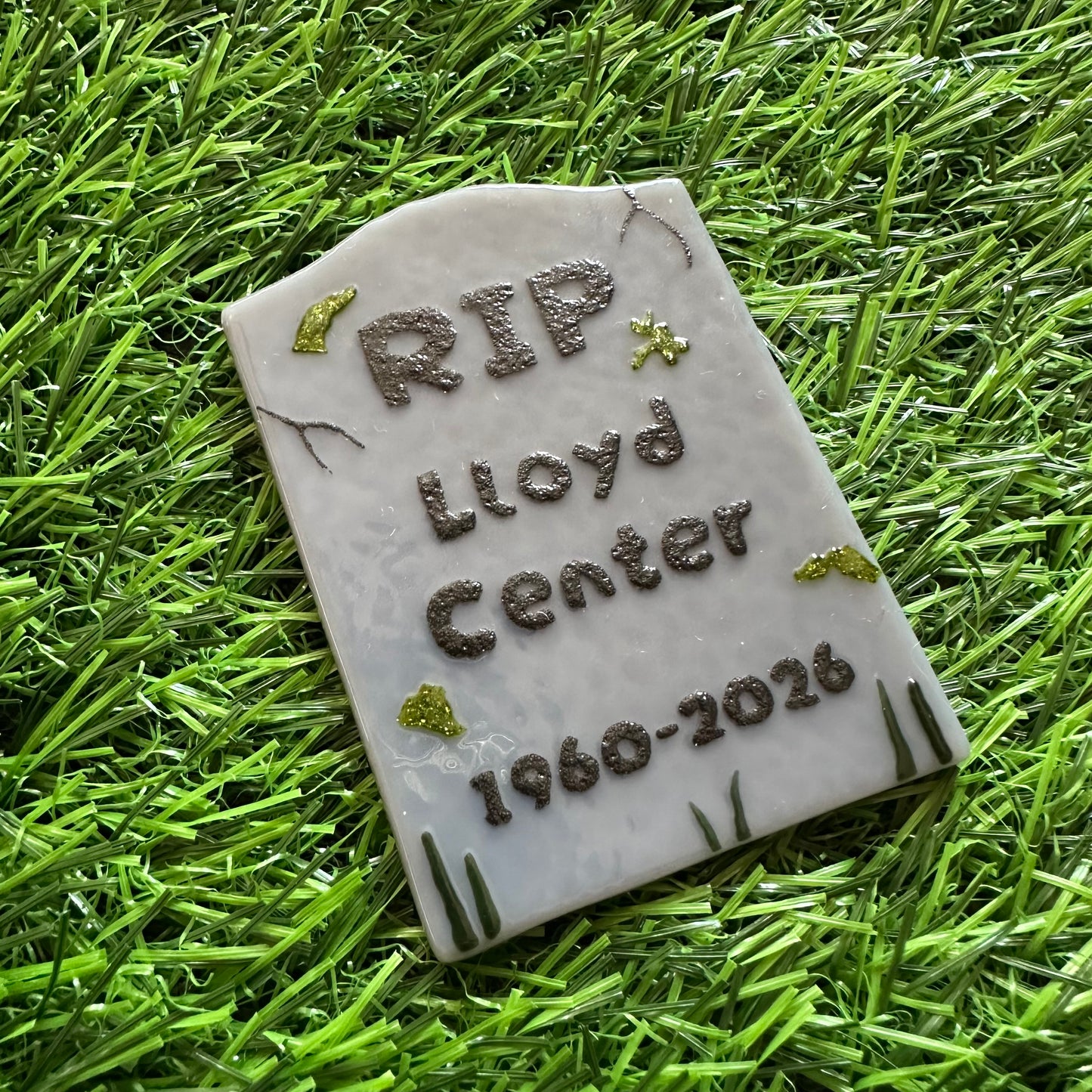 PREORDER RIP Lloyd Center Magnet W/ Moss