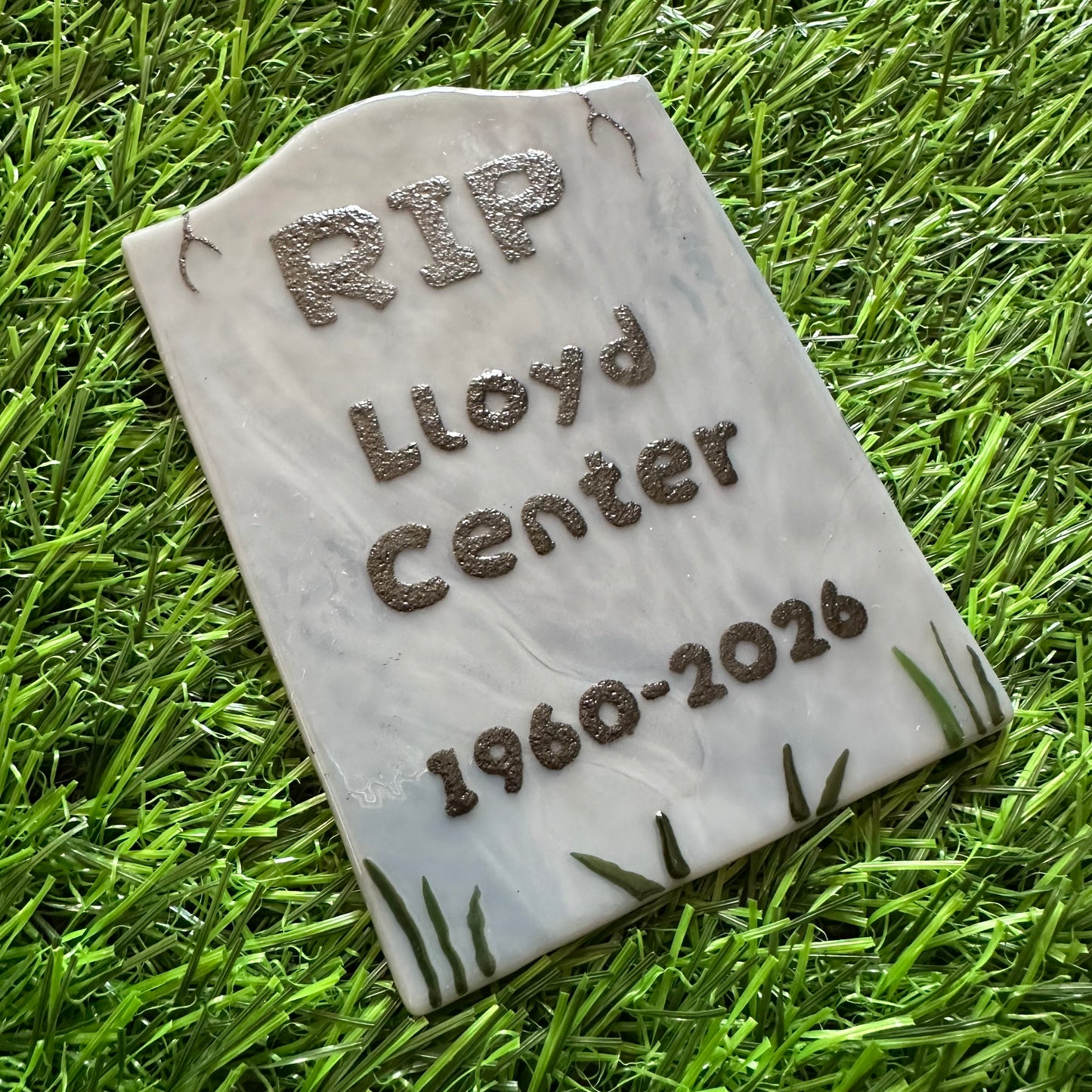 PREORDER RIP Lloyd Center Gravestone